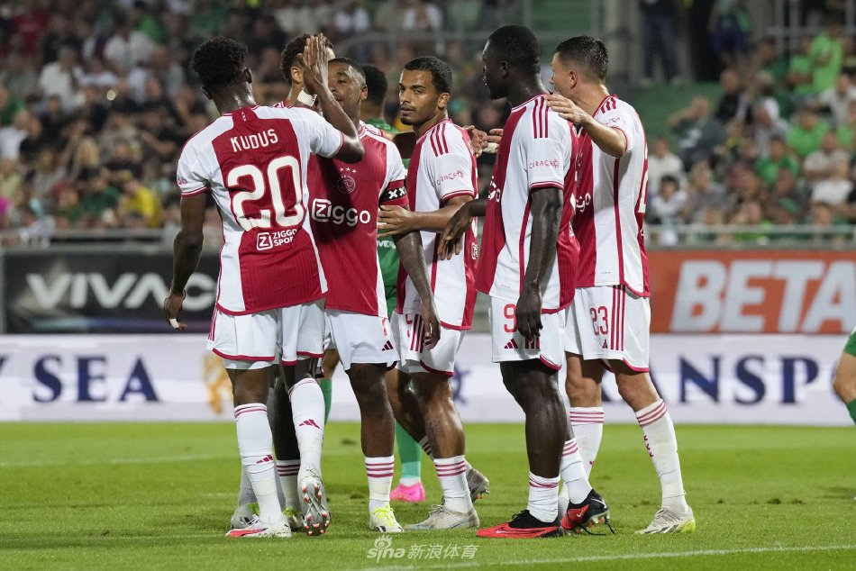 中的社交利 中的社交利