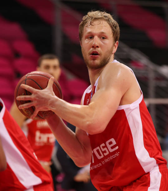 成员齐心协 成员齐心协